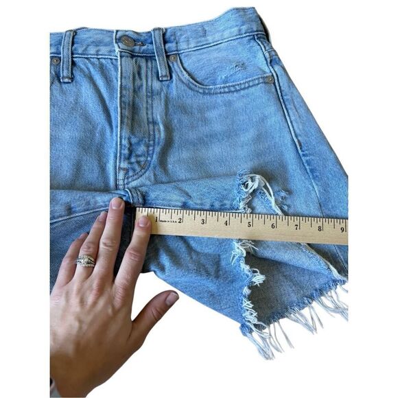 Madewell Mid Length Denim Shorts size 24 Distressed Blue Raw Hem Button Fly - Picture 6 of 9
